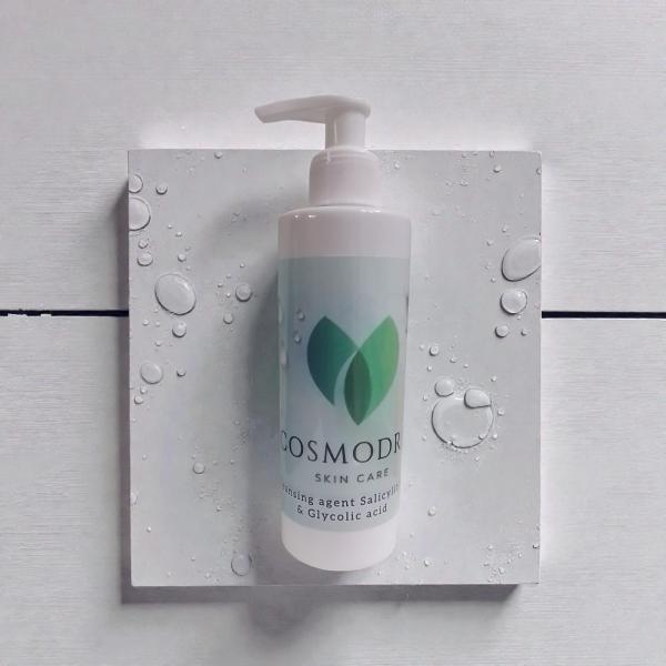 Salicylic and glycolic acid 10% wash